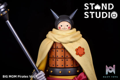 Stand Studio -One Piece Big Mom Pirates #9 Charlotte Yuen