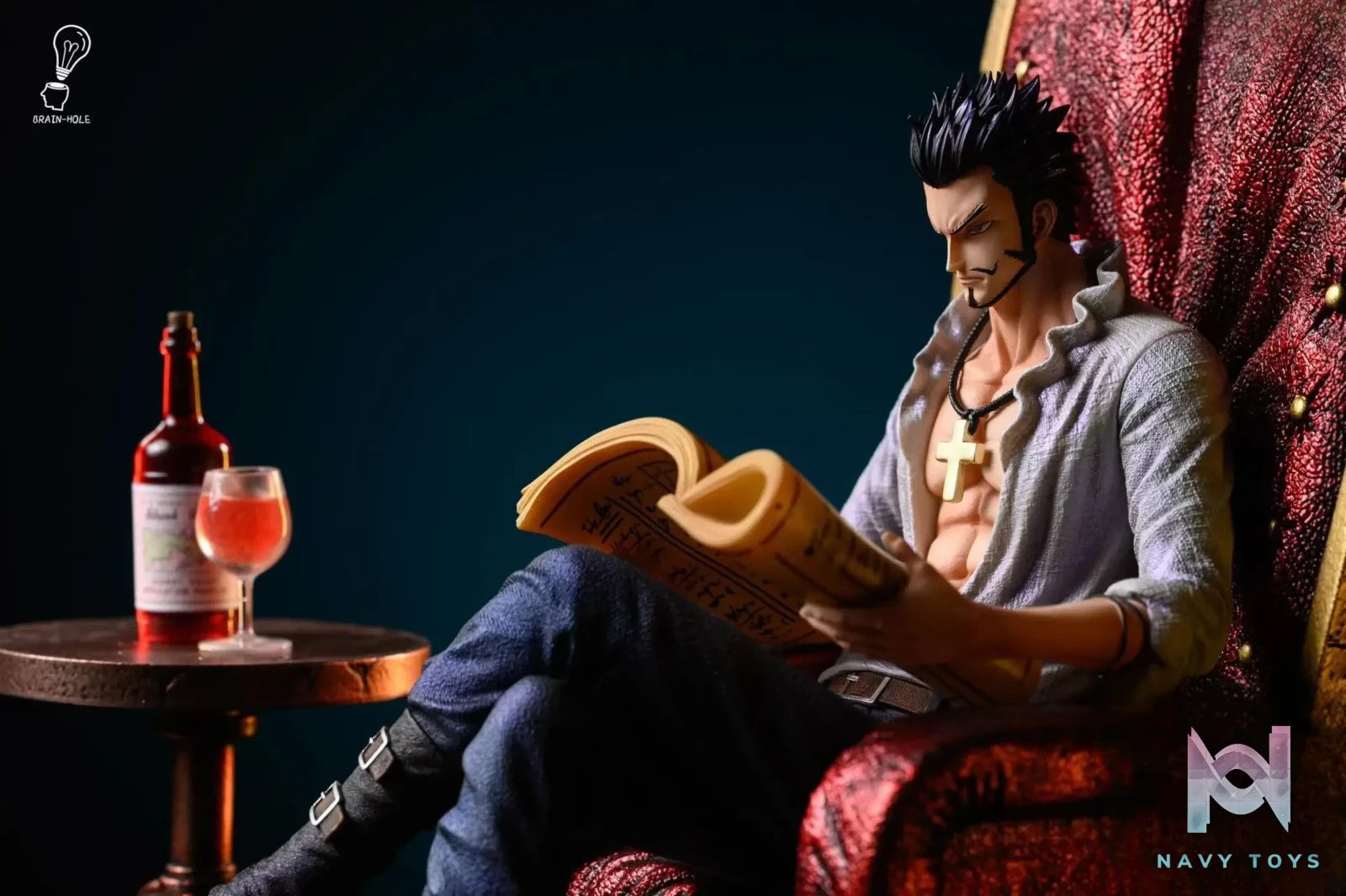 Brain-Hole Studio – One Piece Seated Dracule Mihawk