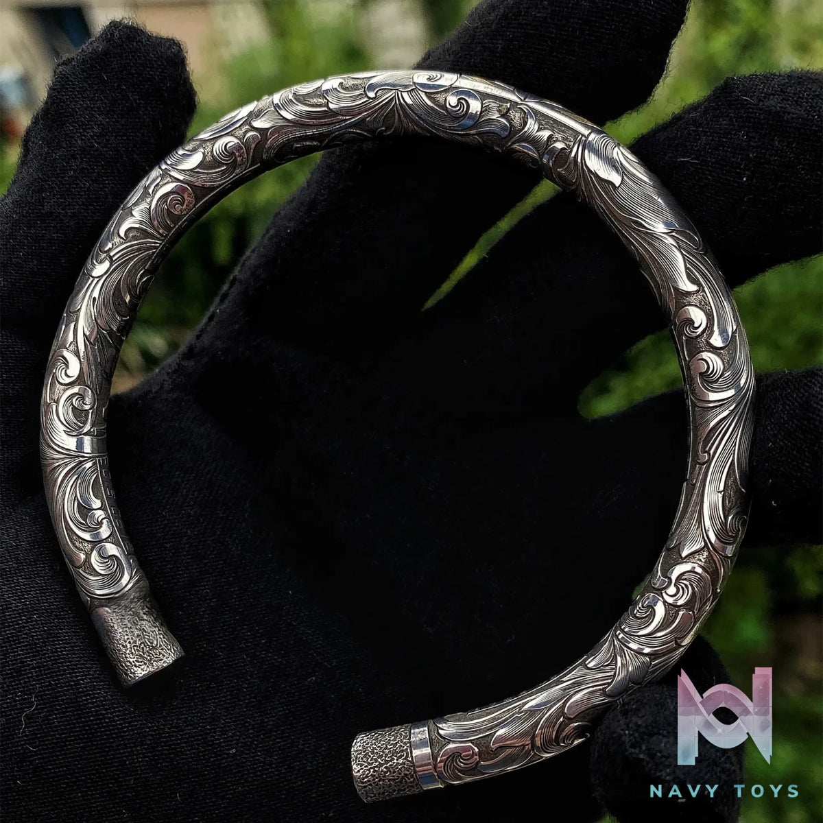 Raven Studio (silver jewelry) – Exclusive Design “Blossoms” Lindsay Engraved Cylinder Bracelet Original