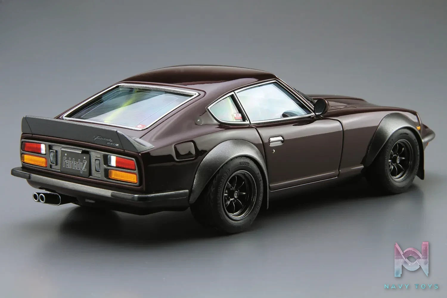 AOSHIMA – 1/24 Scale Car Model #22 (Licensed)