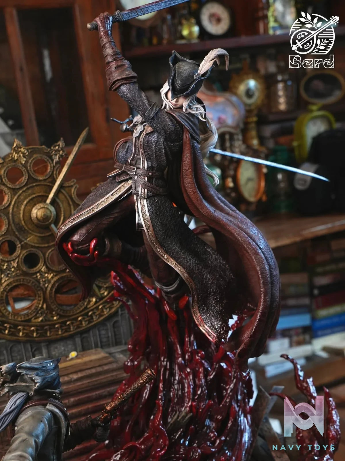 Lady Maria vs Hunter resin statue Bard studio anime figure