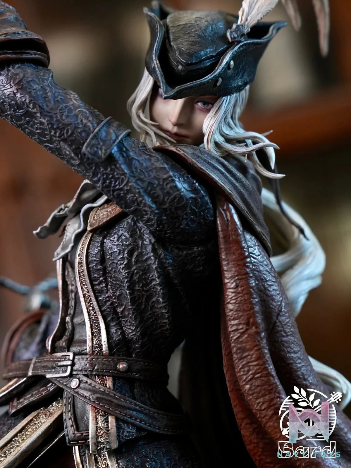 Lady Maria vs Hunter resin statue Bard studio anime figure