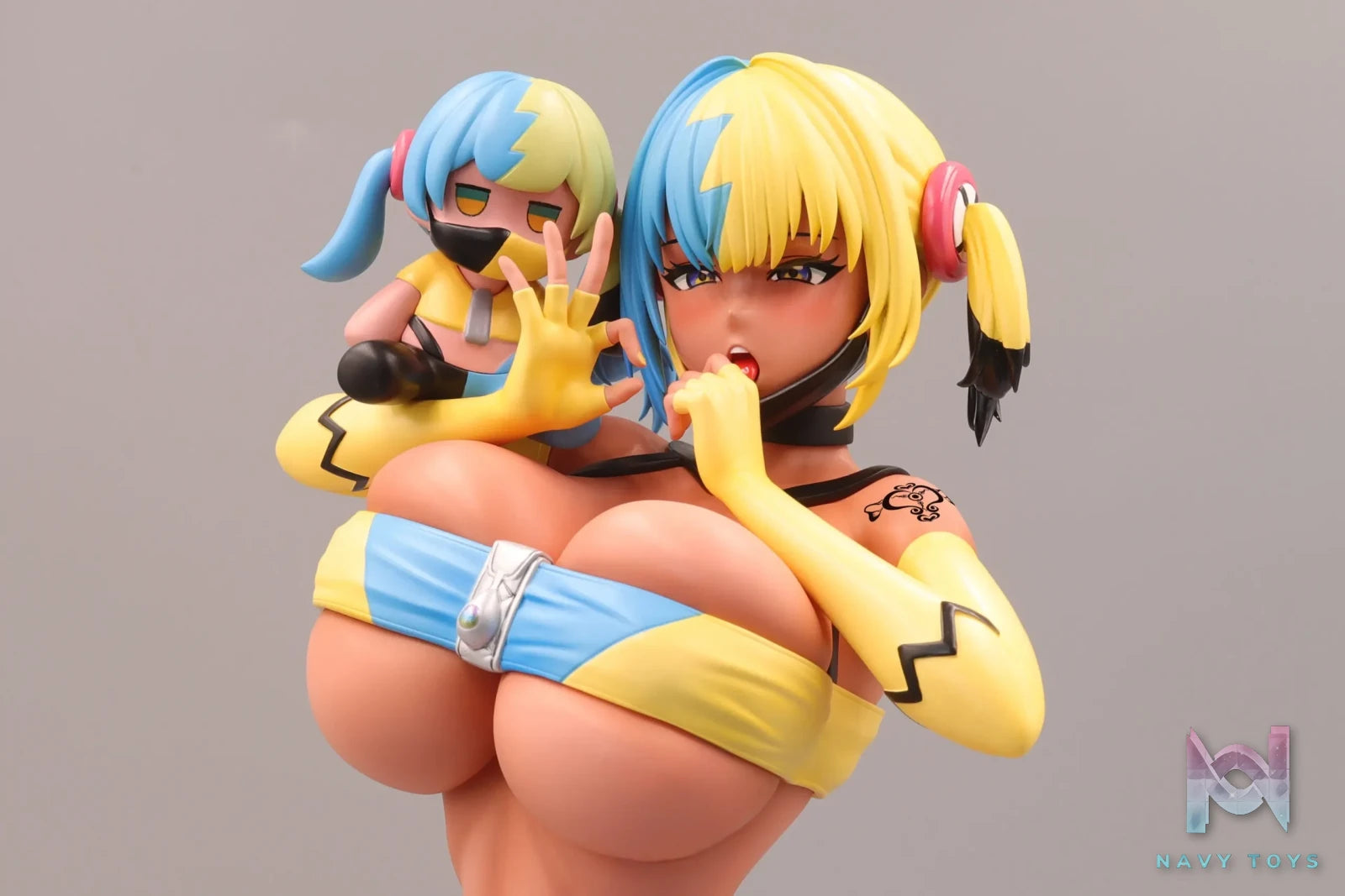 AGC Studio – Curvy Girl Canari Pokémon