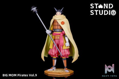 Stand Studio -One Piece Big Mom Pirates #9 Charlotte Yuen