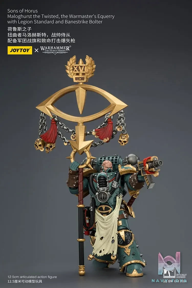 JOYTOY – Sons of Horus Maloghurst the Twisted, the Warmaster’s Equerry with Legion Standard and Banestrike Bolter JT04339 (Licensed)