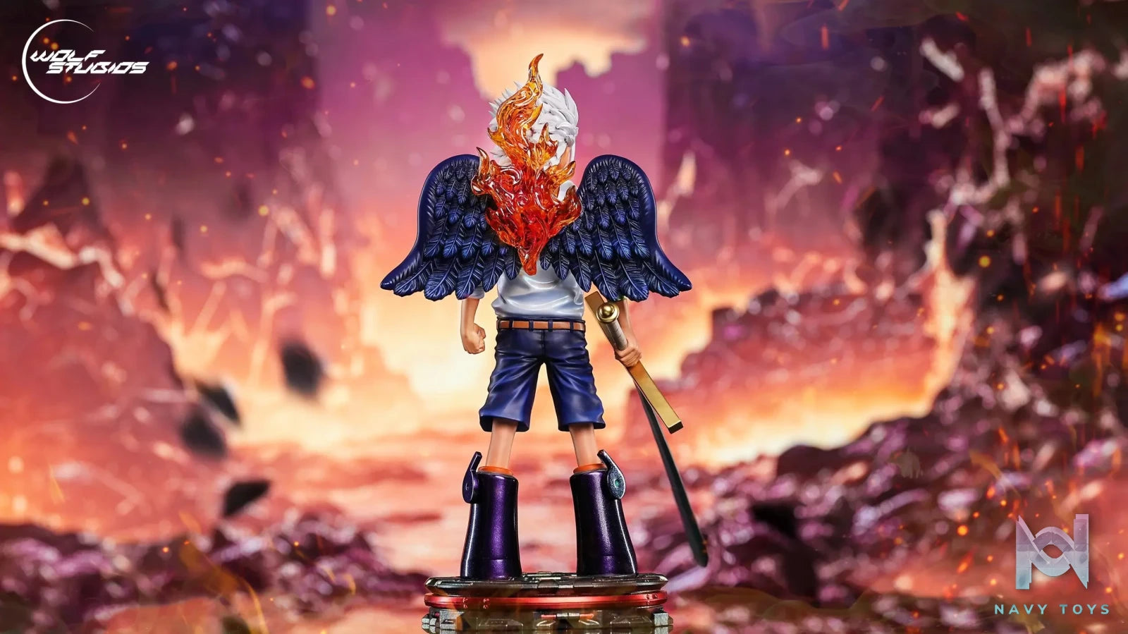 Wolf Studio – One Piece Seraphim Dracule Mihawk