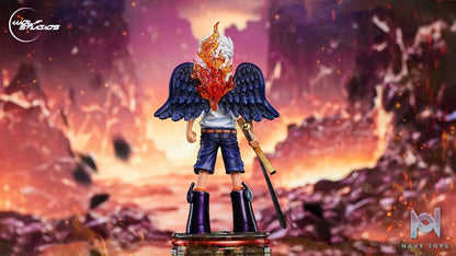 Wolf Studio – One Piece Seraphim Dracule Mihawk