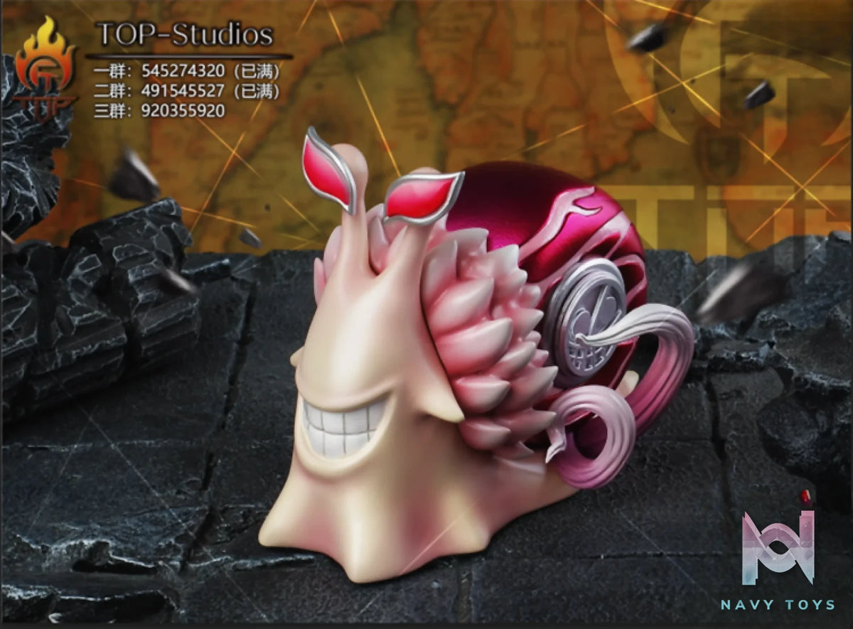 TOP Studio – Mihawk and Doflamingo Transponder Snails