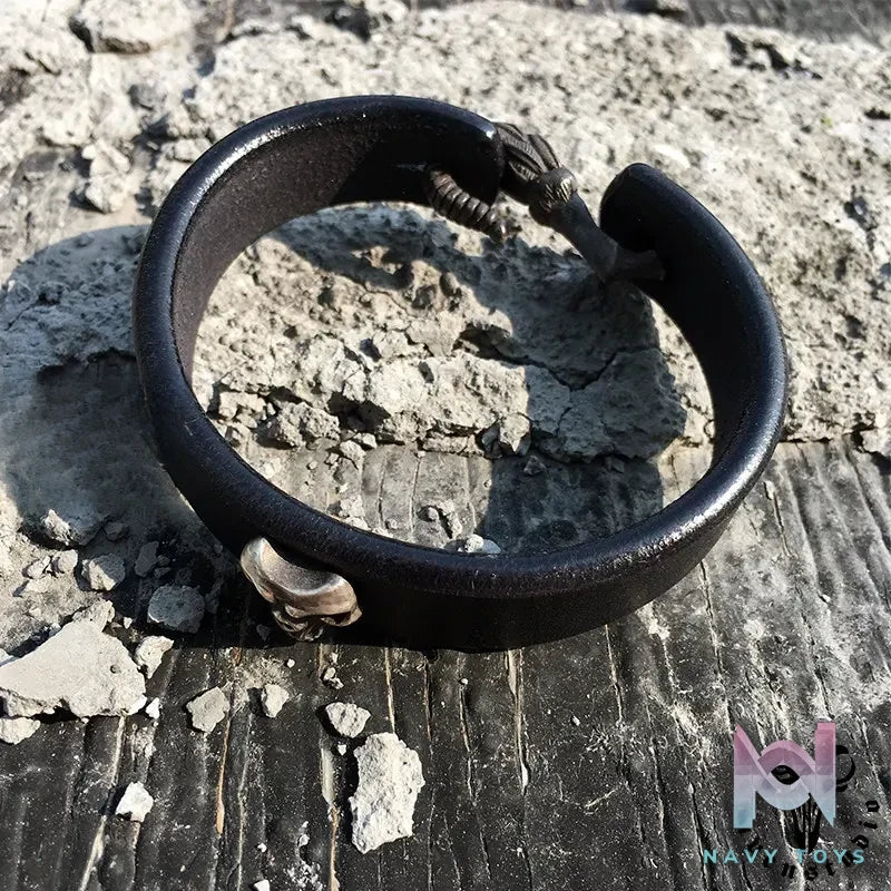 Raven Studio (silver jewelry) – Claw & Skull Leather Bracelet Original