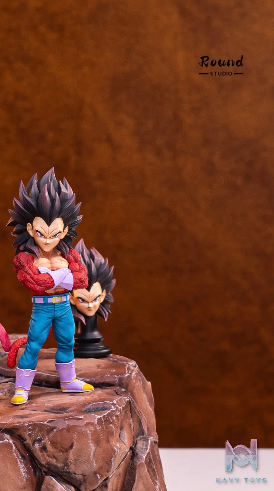 Round Studio – Dragon Ball GT Super Saiyan 4 Goku & Super Saiyan 4 Vegeta