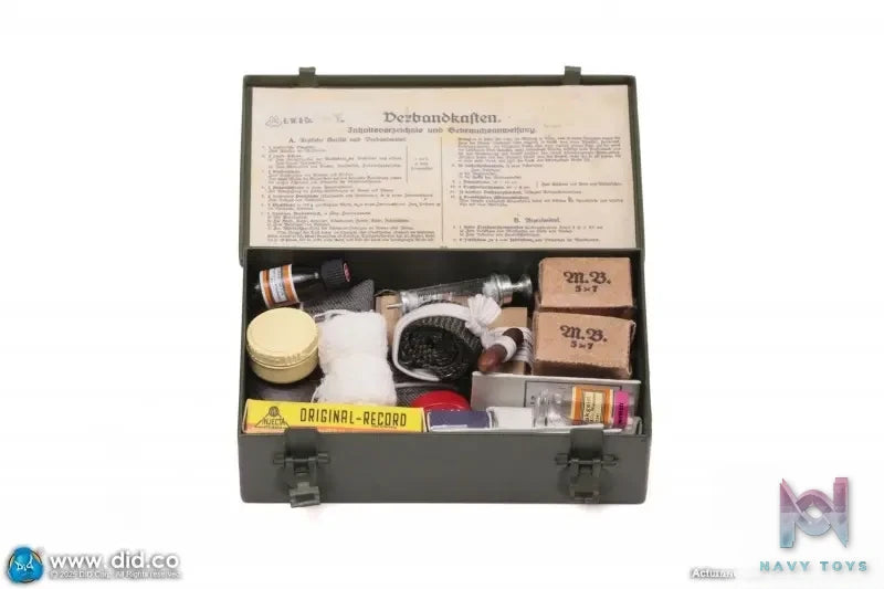 DID Studio – 1/6 Scale WWII German Medic Officer Candidate Gregor D80183 (Licensed)