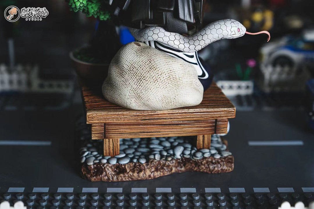 Showhand Studio - Obanai Iguro resin statue showhand studio anime figure