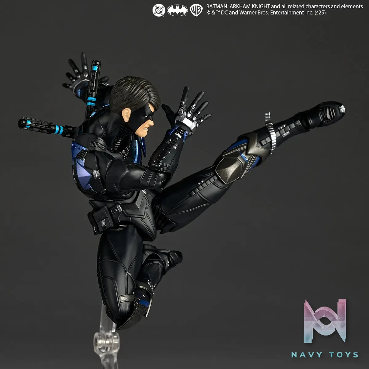 Kaiyodo – Revoltech Amazing Yamaguchi Batman: Arkham Knight Nightwing (Licensed)