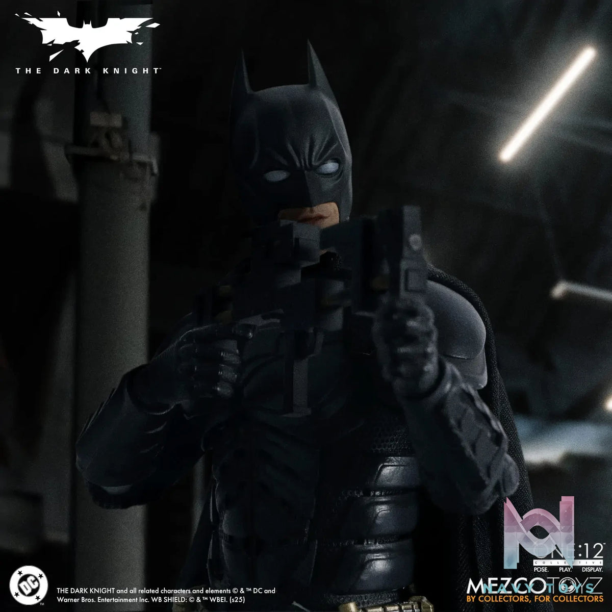 Mezco Studio – 1/12 Batman The Dark Knight (2008 Movie Version) Batman (Licensed)