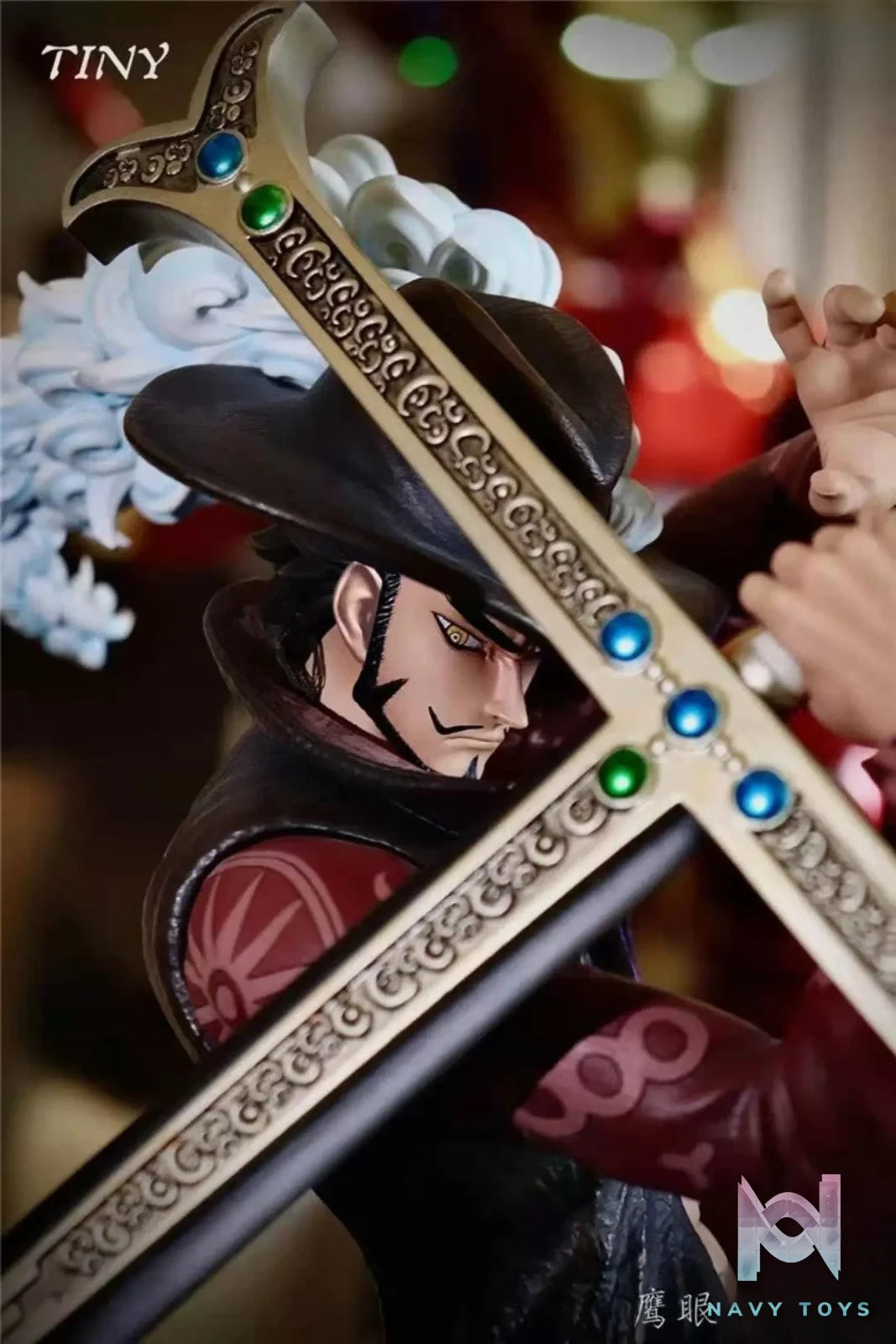 Tiny Studio – One Piece Shichibukai Dracule Mihawk