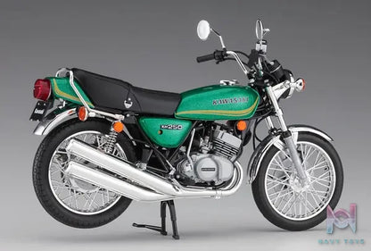 Hasegawa – 1/12 Kawasaki KH250-B3/B4 Plastic Model (Licensed)