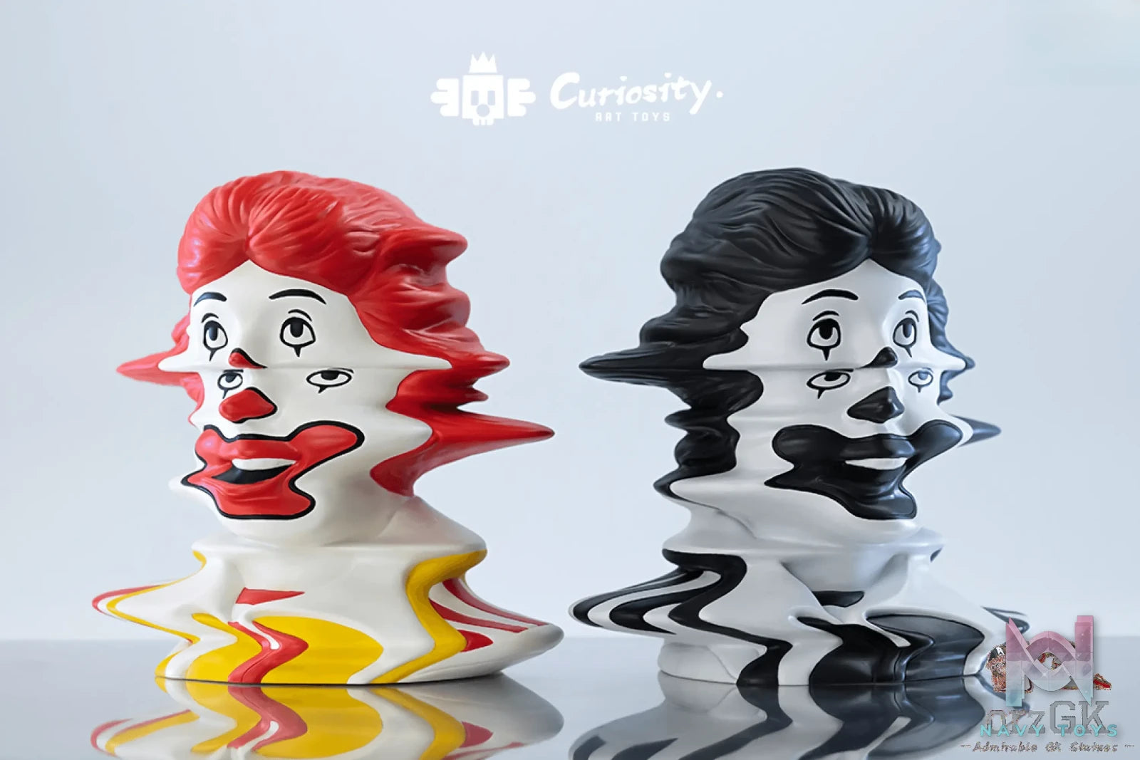 CuriosityArt Studio – Liquid World-The Disappearing Clown (Licensed)