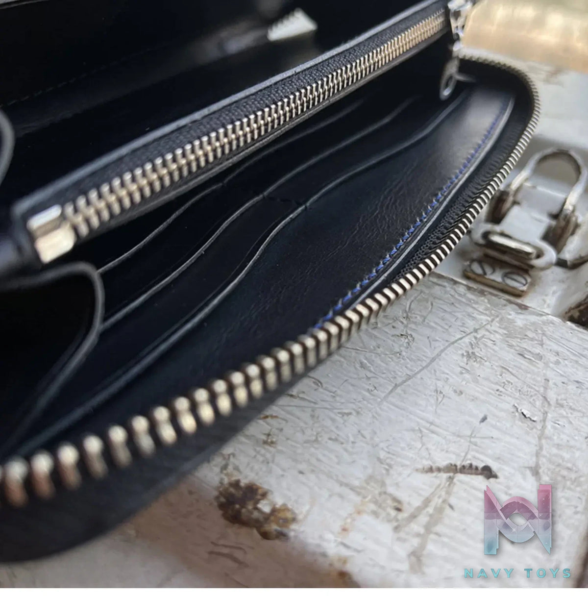 Raven Studio (silver jewelry) – Blue Cordovan Leather Multi-Card Slot Zipper Wallet Original