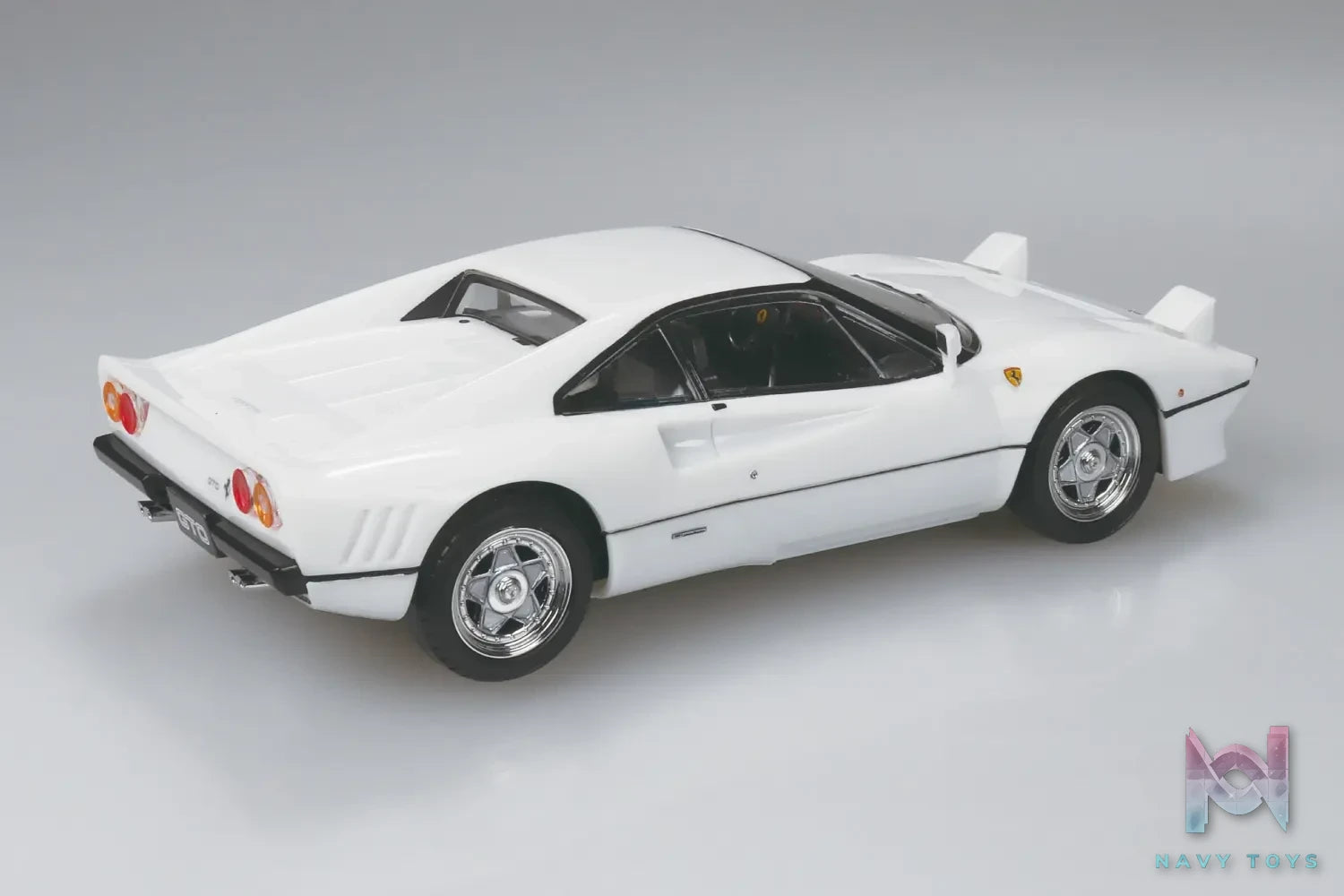 AOSHIMA – 1/32 FERRARI GTO (Licensed)