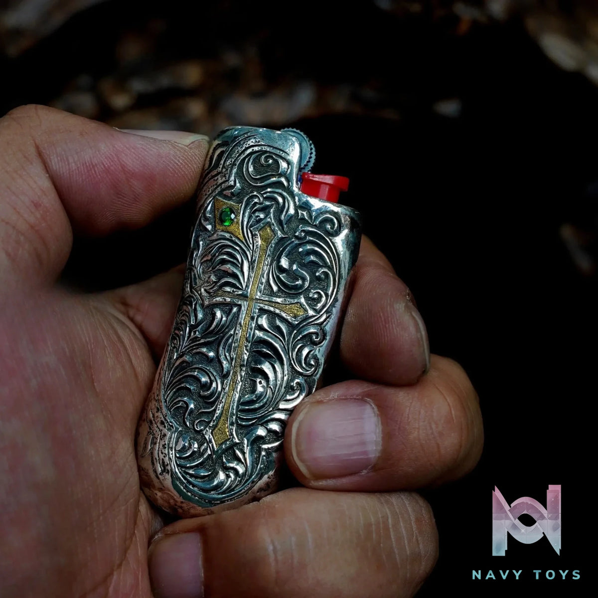 Raven Studio (silver jewelry) – Original Exclusive “Resplendent Splendor” Lindsay Engraved Bic J5 Lighter Case Original