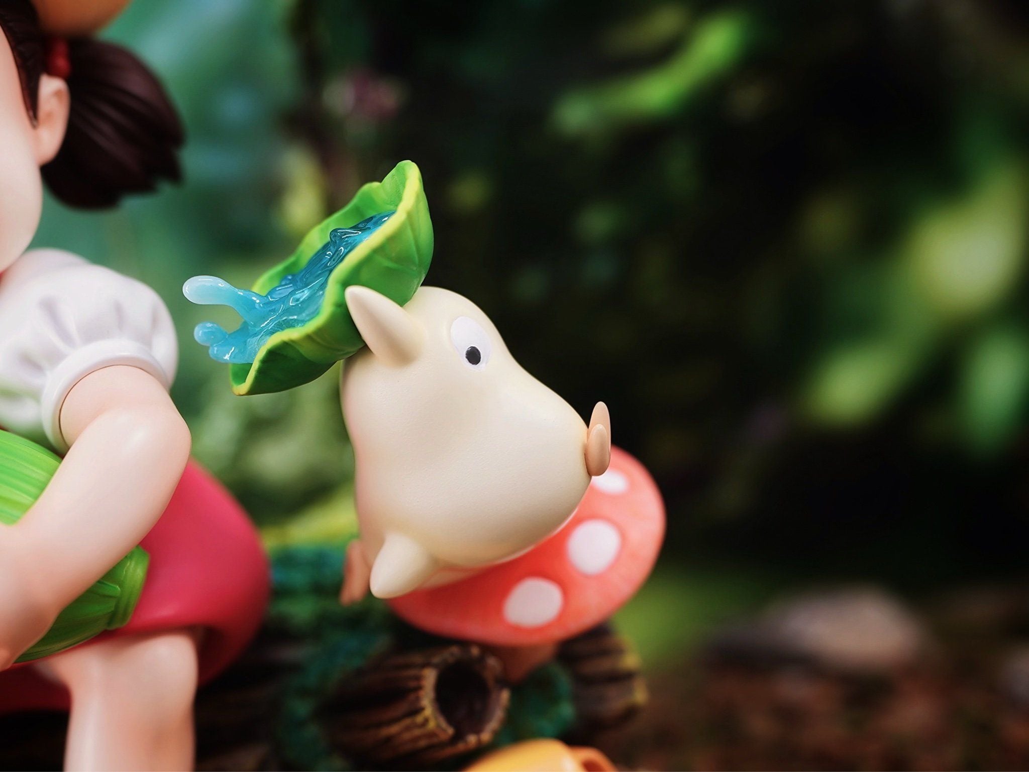 Mei Holding Corn - My Neighbor Totoro - Long Miao Studio resin statue Long Miao Studio anime figure