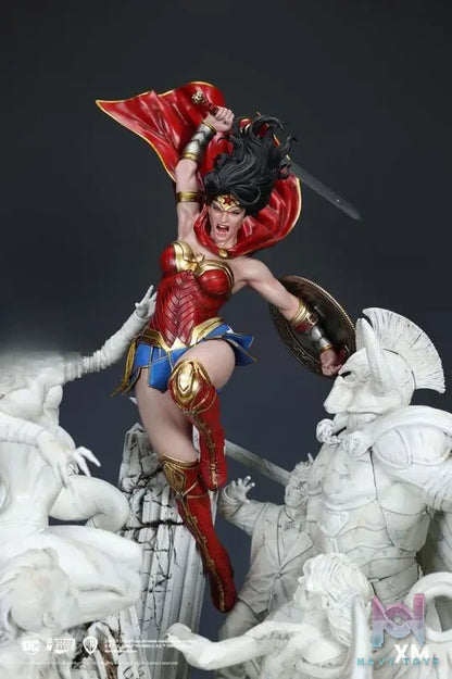 XM Studio – Wonder Woman Courage David Finch (Licensed)