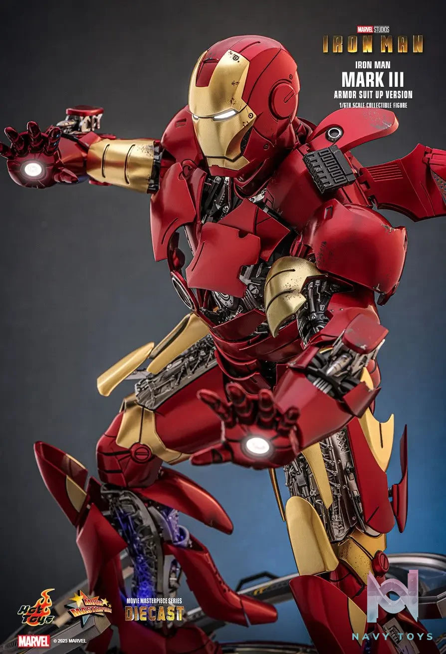 Hottoys – Iron Man Mark III (Armor Suit Up Version) 1/6th scale Collectible Figure MMS825D72 (Licensed)