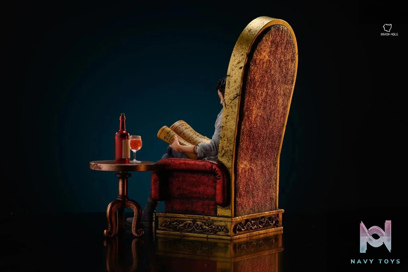 Brain-Hole Studio – One Piece Seated Dracule Mihawk
