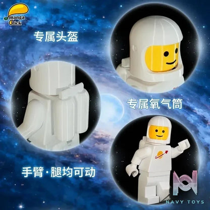 LEYILEBRICK Studio – Astronaut Ten Times Bigger Original