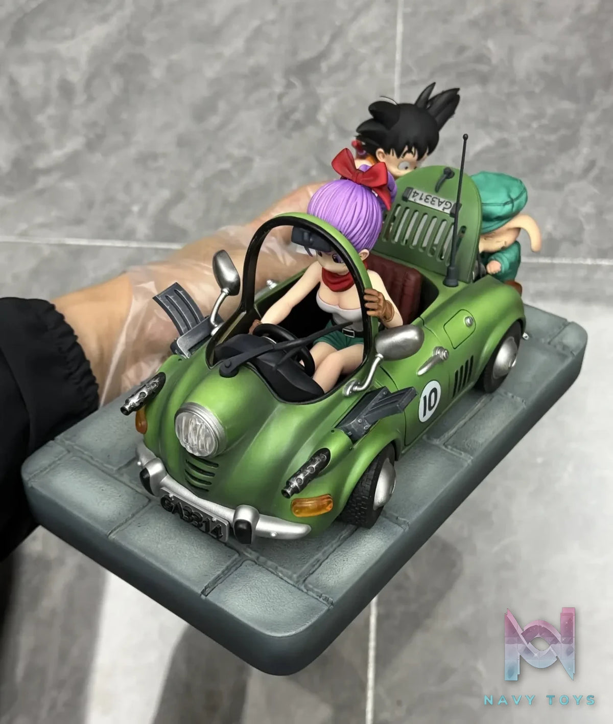 Cell Studio – Dragon Ball MEGA Series 01 Son Goku Oolong Fixing the Car