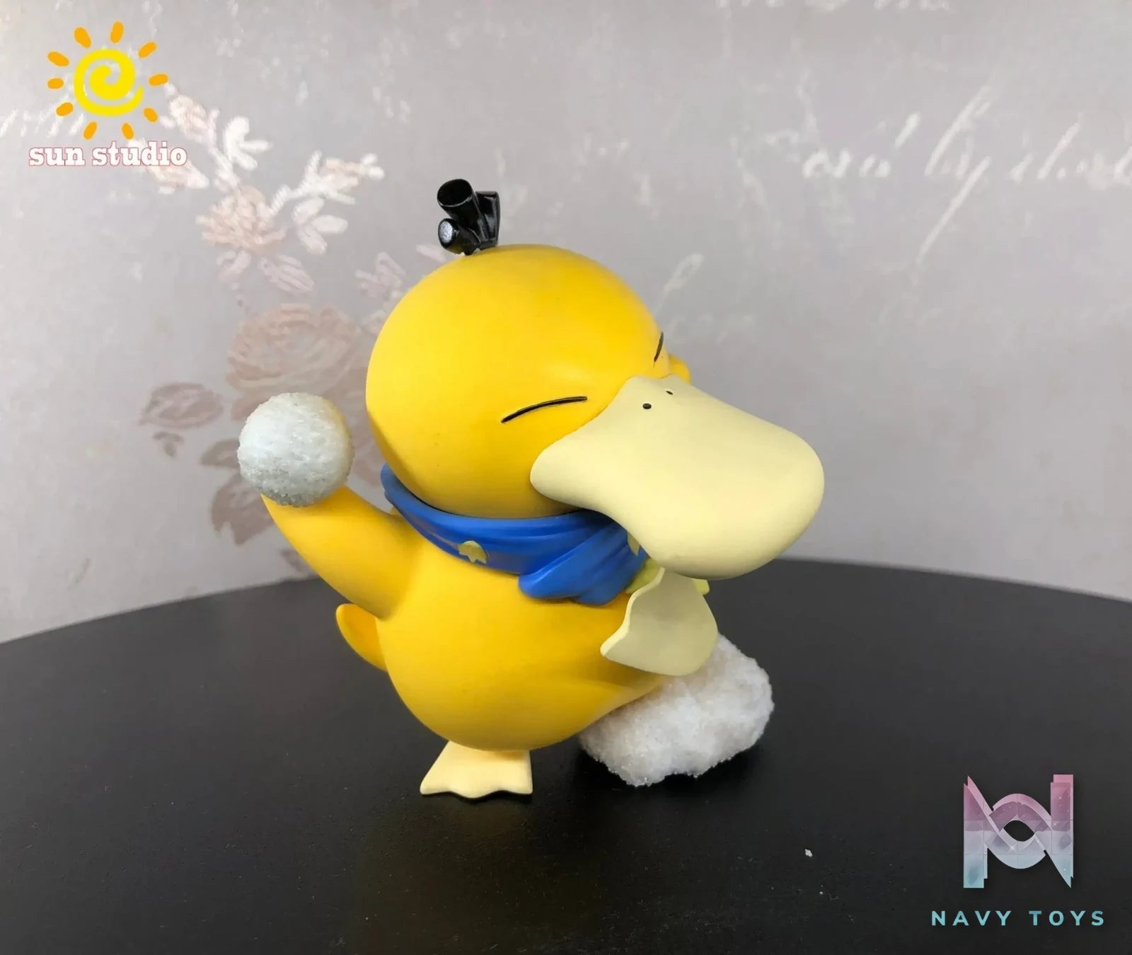 Sun Studio – Psyduck Throwing Snowball
