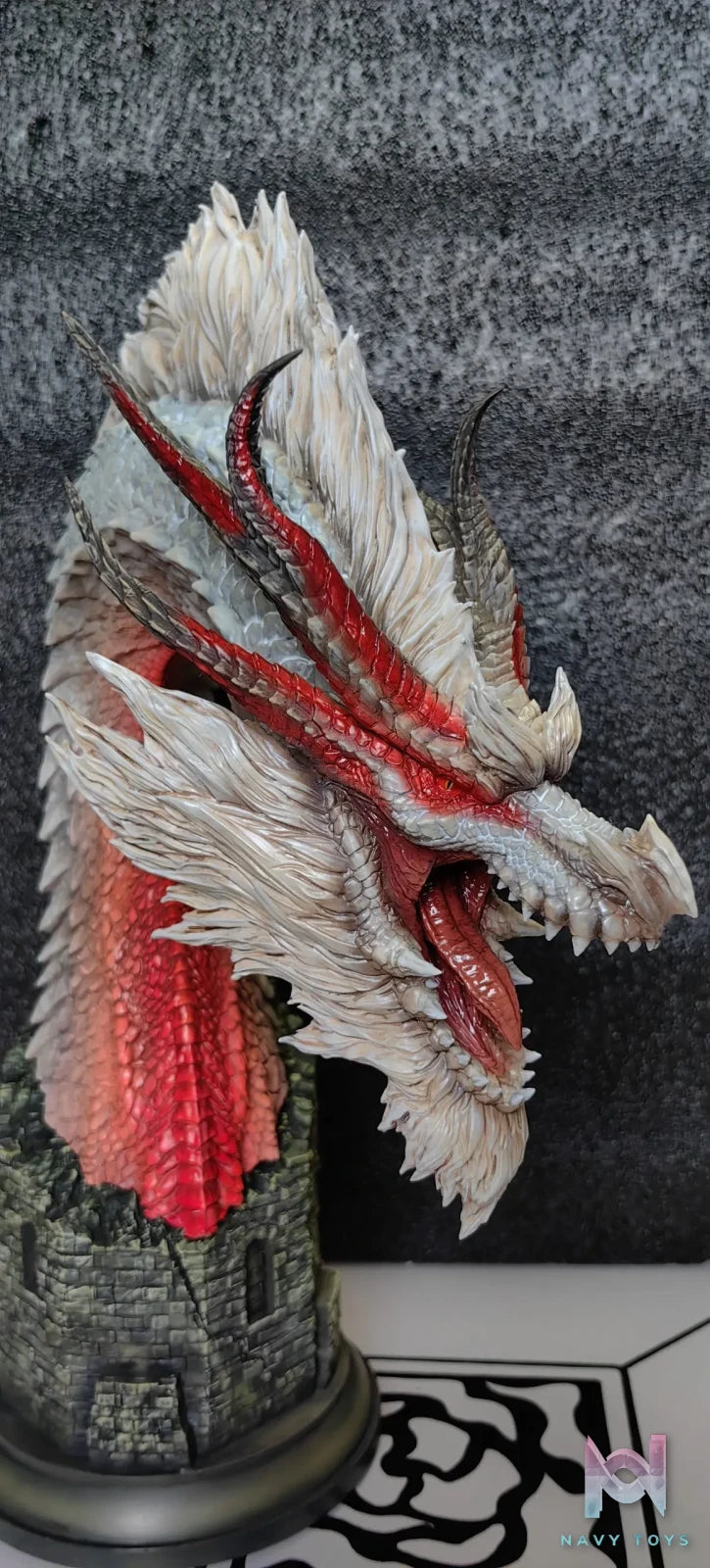 Dragon Frontier Studio – Monster Hunter White Fatalis Head Sculpture