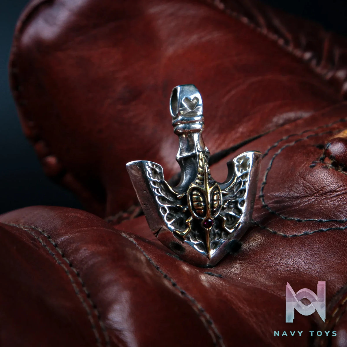 Raven Studio (silver jewelry) – Exclusive Beetle Arrow Pendant JOJO