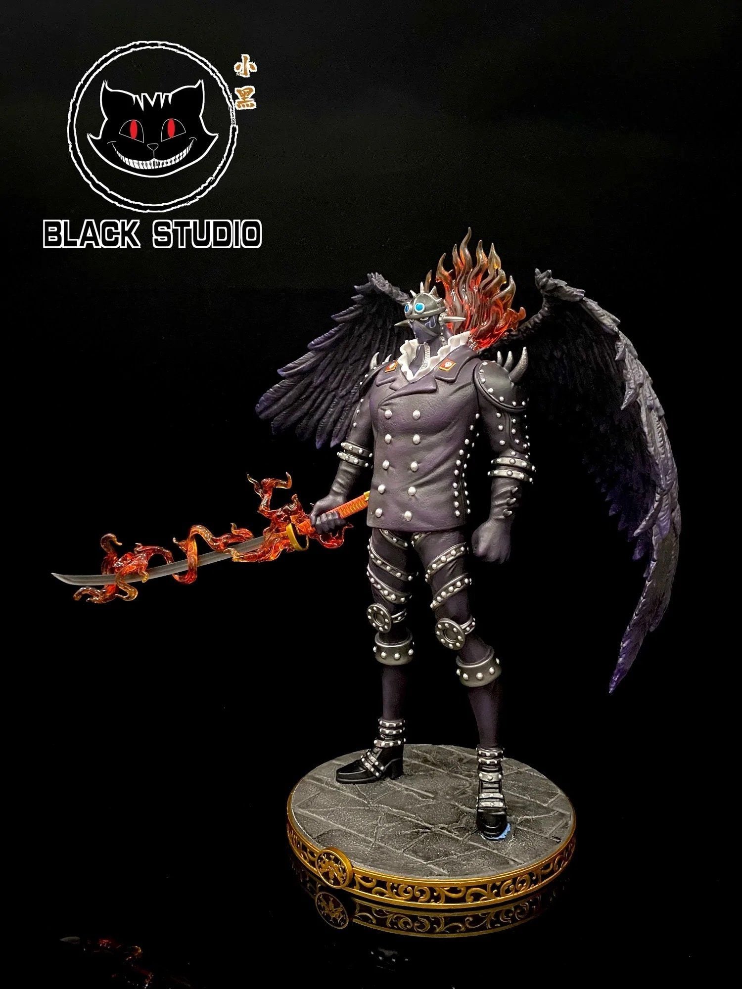 King resin statue black Studio anime figure