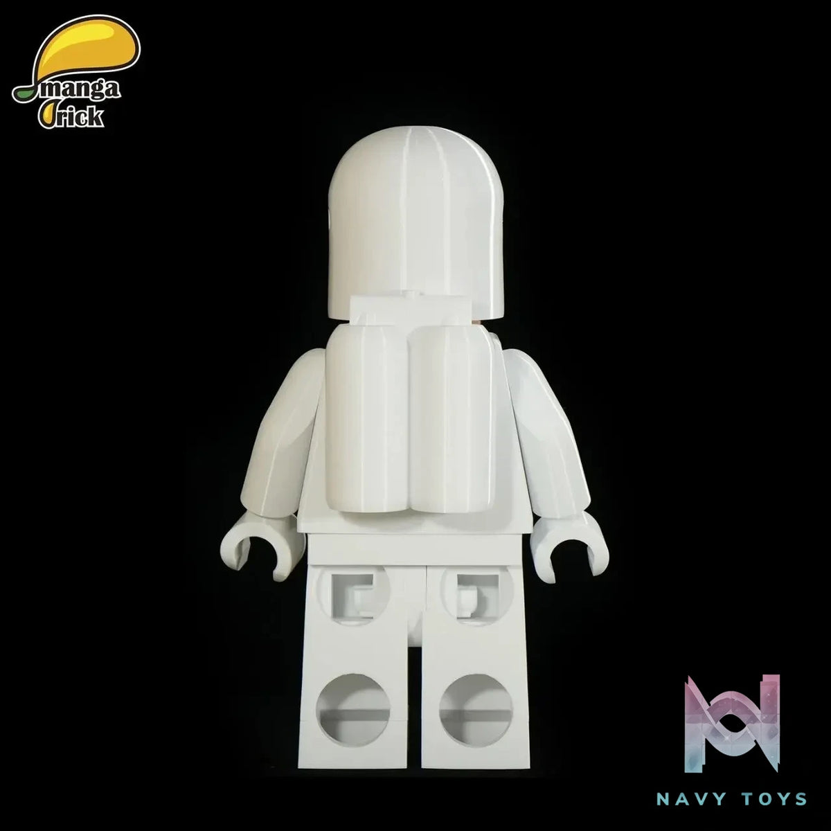 LEYILEBRICK Studio – Astronaut Ten Times Bigger Original