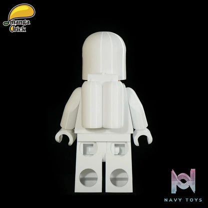 LEYILEBRICK Studio – Astronaut Ten Times Bigger Original
