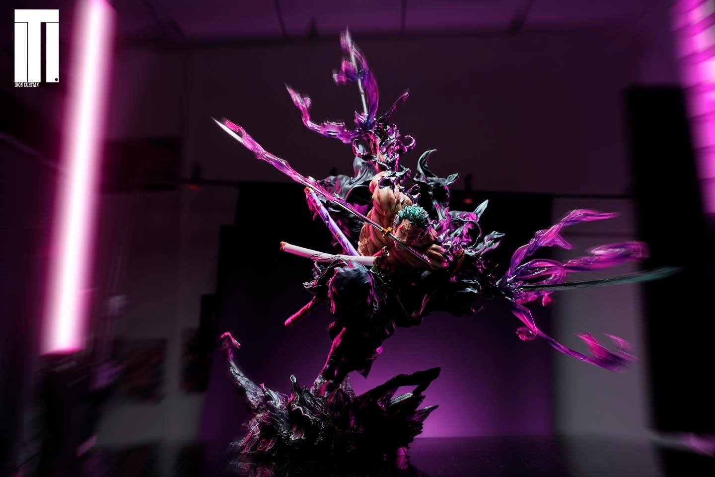 Roronoa Zoro - One Piece - Iron Curtain Studio resin statue iron curtain studio anime figure