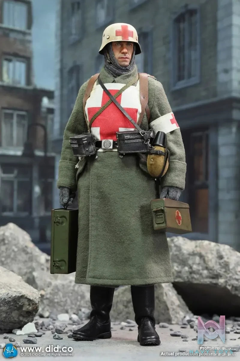 DID Studio – 1/6 Scale WWII German Medic Officer Candidate Gregor D80183 (Licensed)