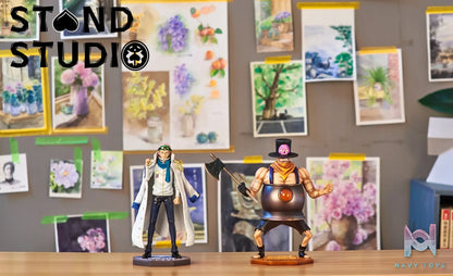 Stand Studio – One Piece Big Mom Pirates #11 Charlotte Laurin