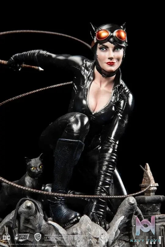 XM Studio – Catwoman – Rebirth (Licensed)