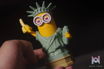 COP Studio – Despicable Me Minions Cos Statue of Liberty