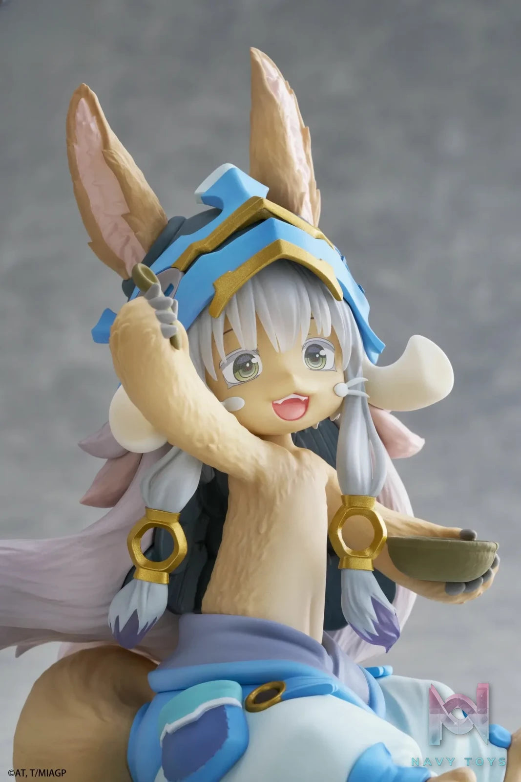 Taito – Made in Abyss: The Golden Land of the Blazing Sun Desktop Cute Figure Nanachi Mealtime ver. (Licensed)