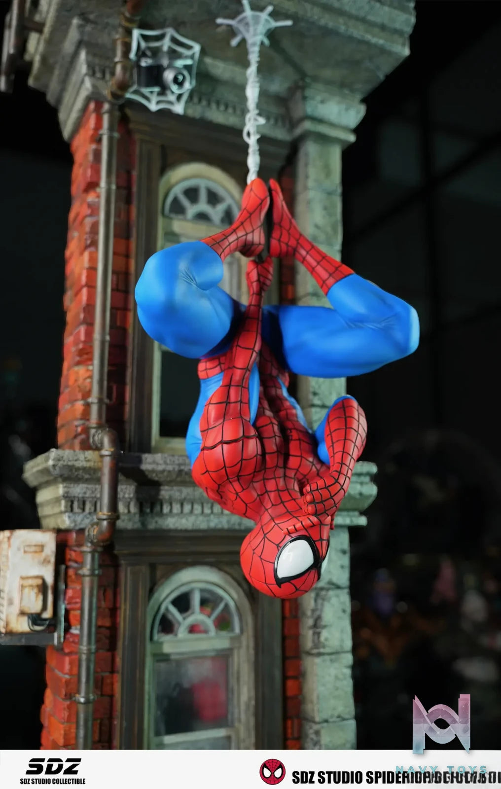 SDZ Studio – Marvel Upside down Spider Man