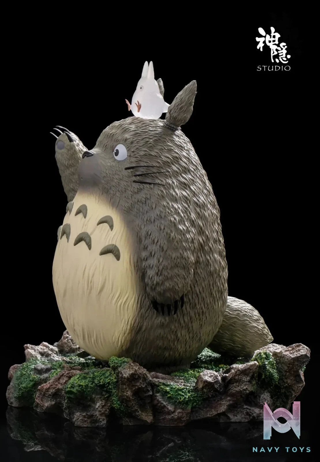Shen Yin Studio - Totoro Waving Its Paw - My Neighbor Totoro resin statue Navy Toys anime figure