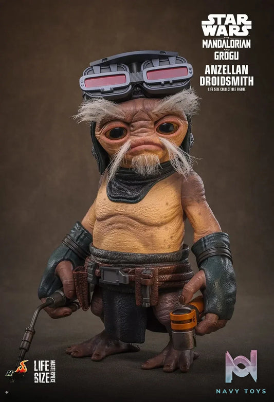 Hottoys – Star Wars: The Mandalorian X Grogu Anzellan Droidsmith Life-Size Collectible Figure LMS017 (Licensed)