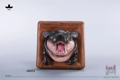 JXK – Original 1/6 Baby Hippo Photo Frame MooDeng (Licensed)
