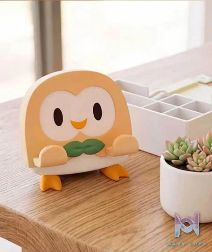 Jiao You Zhi Nan Studio – Rowlet Mobile Phone and Tablet Holder Pokémon