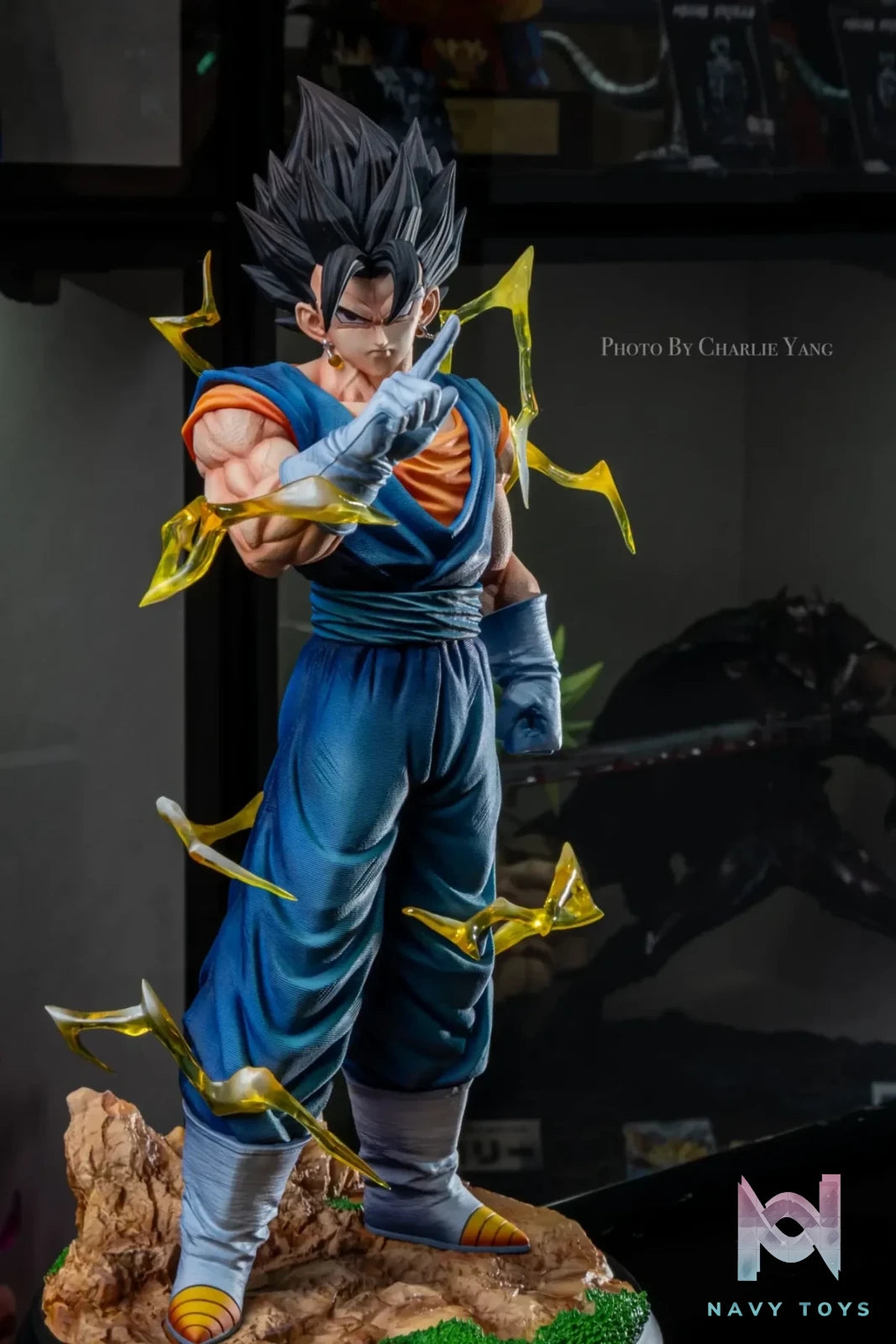 KAW Studio - Vegito Dragon Ball resin statue Navy Toys anime figure