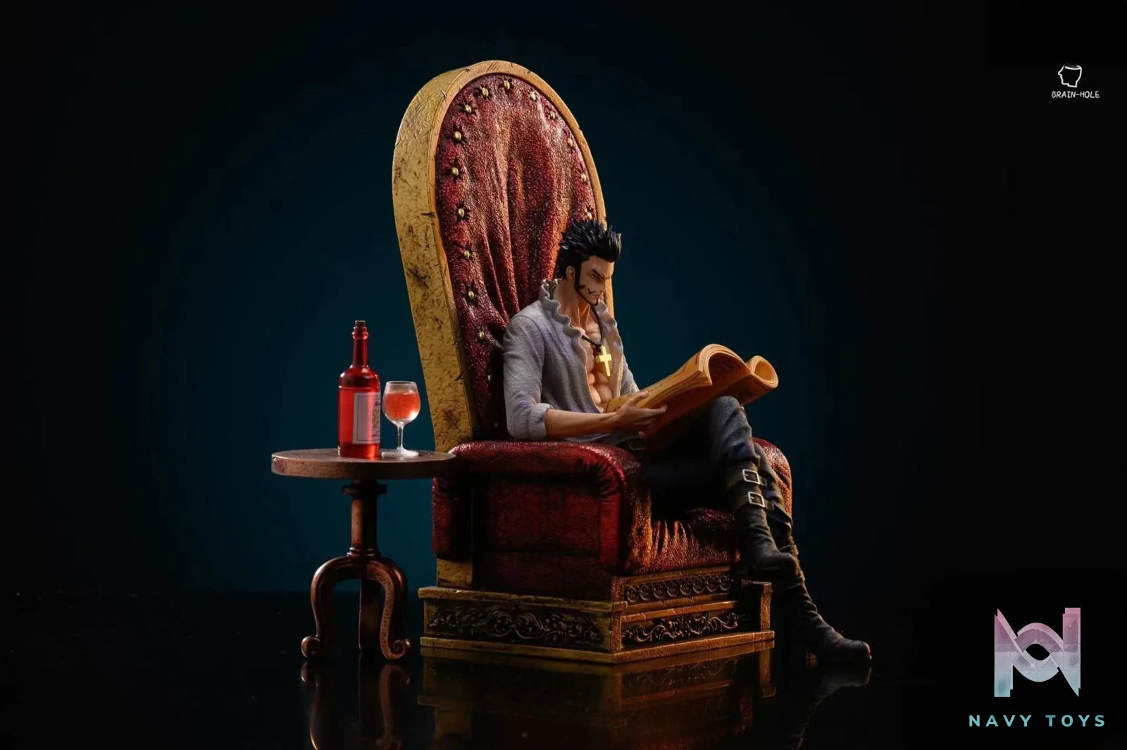 Brain-Hole Studio – One Piece Seated Dracule Mihawk