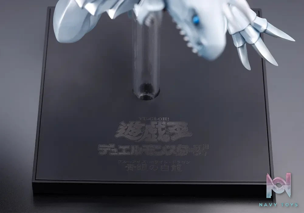 Kotobukiya – OSHI WORKS Yu-Gi-Oh! Duel Monsters Blue-Eyes White Dragon Complete Figure (Licensed)